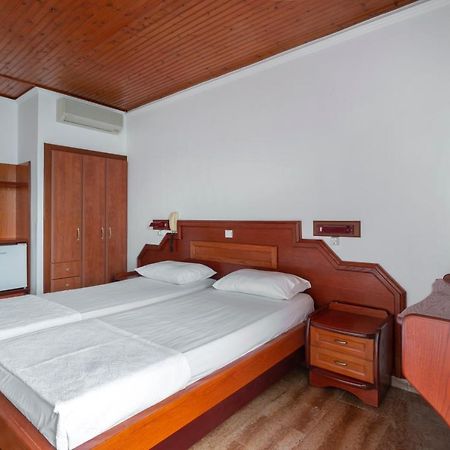 Binji Hotel Epidaurus Extérieur photo