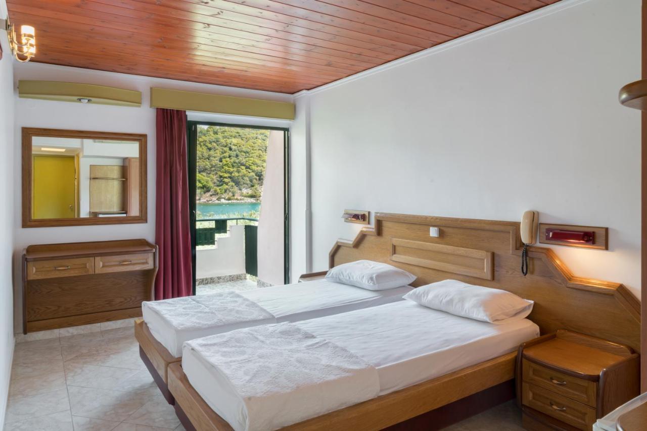 Binji Hotel Epidaurus Extérieur photo