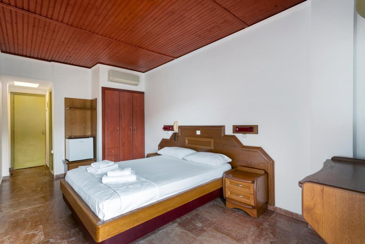 Binji Hotel Epidaurus Extérieur photo